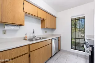 5211 N 24th St, Phoenix, AZ 85016 - Photo 9