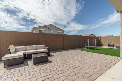 24133 W Gibson Lane, Buckeye, AZ 85326 - Photo 27