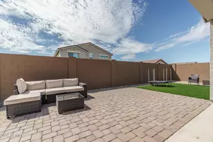 24133 W Gibson Ln, Buckeye, AZ 85326 - Photo 27