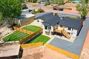 445 W Academy Ave, Colorado City, AZ 86021 - Photo 3