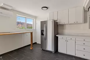 445 W Academy Ave, Colorado City, AZ 86021 - Photo 25