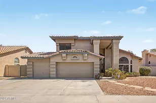 9555 S Palm Dr, Tempe, AZ 85284 - Photo 1