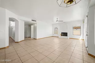 9555 S Palm Dr, Tempe, AZ 85284 - Photo 17