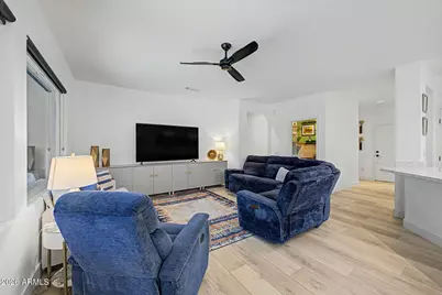 19119 N Casa Blanca Way, Surprise, AZ 85387 - Photo 5