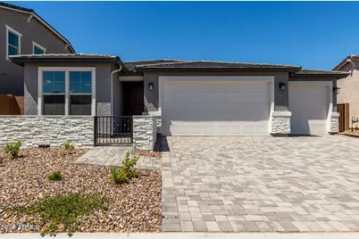 18194 W Elizabeth Avenue, Goodyear, AZ 85338 - Photo 1