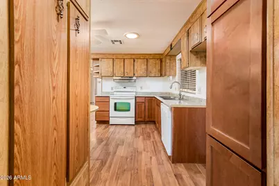 650 S Park View Circle, Mesa, AZ 85208 - Photo 13