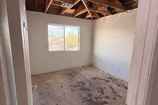 15448 W Port Royale Ln, Surprise, AZ 85379 - Photo 5