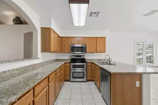 11058 W Sierra Pinta Dr, Peoria, AZ 85373 - Photo 3