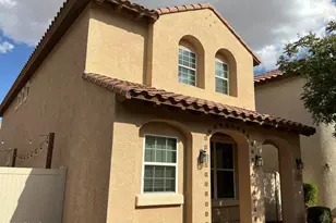 1054 S Agnes Ln, Gilbert, AZ 85296 - Photo 1
