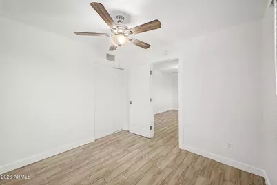 1442 E Polk -- #Apt E, Phoenix, AZ 85006 - Photo 9
