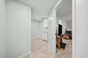 2425 W Papago St, Phoenix, AZ 85009 - Photo 27