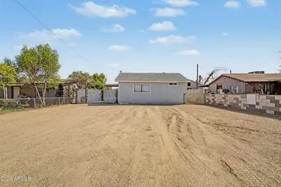 2425 W Papago Street, Phoenix, AZ 85009 - Photo 1
