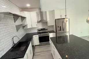 3130 N 37th St, Phoenix, AZ 85018 - Photo 3