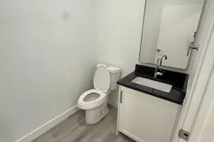 3130 N 37th St, Phoenix, AZ 85018 - Photo 5