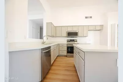 1239 W Breckenridge Avenue, Gilbert, AZ 85233 - Photo 9