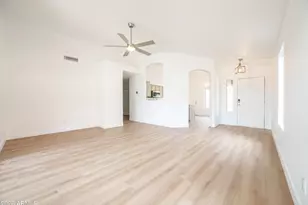 1239 W Breckenridge Ave, Gilbert, AZ 85233 - Photo 11