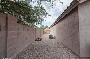 1239 W Breckenridge Ave, Gilbert, AZ 85233 - Photo 31