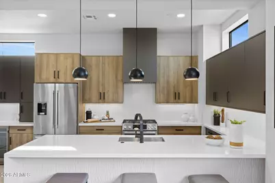 377 E Windsor Avenue #7, Phoenix, AZ 85004 - Photo 1
