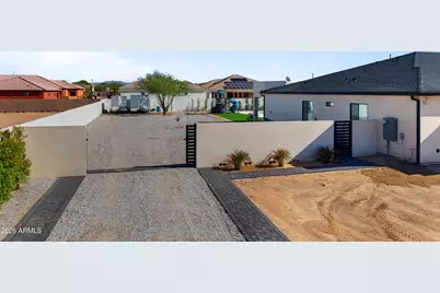 20226 W Madre Del Oro Drive, Wittmann, AZ 85361 - Photo 3