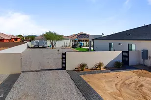 20226 W Madre Del Oro Dr, Wittmann, AZ 85361 - Photo 3