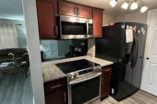 4056 W Palomino Rd, Phoenix, AZ 85019 - Photo 3