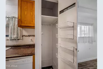 6534 W Sunnyslope Lane, Glendale, AZ 85302 - Photo 5