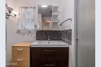 6534 W Sunnyslope Lane, Glendale, AZ 85302 - Photo 13