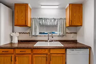 6534 W Sunnyslope Ln, Glendale, AZ 85302 - Photo 3