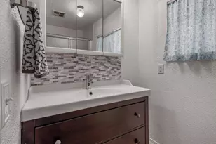 6534 W Sunnyslope Ln, Glendale, AZ 85302 - Photo 17