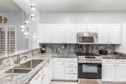 10268 W Potter Drive, Peoria, AZ 85382 - Photo 11