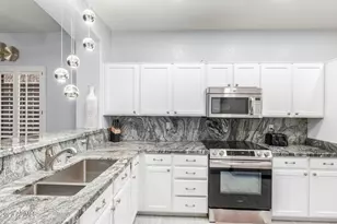 10268 W Potter Dr, Peoria, AZ 85382 - Photo 11