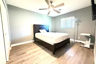 4460 E Belleview St, Phoenix, AZ 85008 - Photo 17