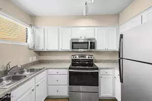 11640 N 51st Ave, Glendale, AZ 85304 - Photo 13