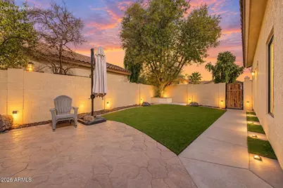 11010 W Crimson Lane, Avondale, AZ 85392 - Photo 3