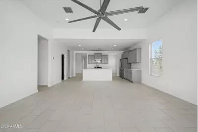 9210 W Vermont Avenue, Glendale, AZ 85305 - Photo 9