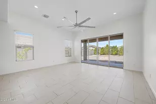 9210 W Vermont Ave, Glendale, AZ 85305 - Photo 11