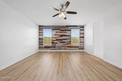 9210 W Vermont Avenue, Glendale, AZ 85305 - Photo 15