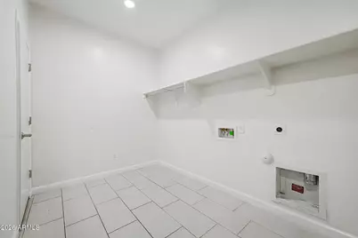 9210 W Vermont Avenue, Glendale, AZ 85305 - Photo 31