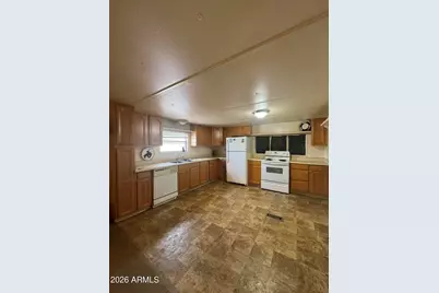 686 N Ocotillo Drive #3, Apache Junction, AZ 85120 - Photo 3