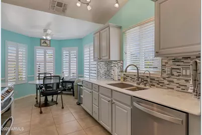 8332 W Taro Lane, Peoria, AZ 85382 - Photo 17