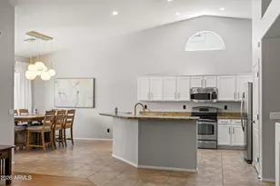 2517 N Raven Cir, Mesa, AZ 85207 - Photo 9