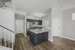 4038 E Melinda Ln, Phoenix, AZ 85050 - Photo 11
