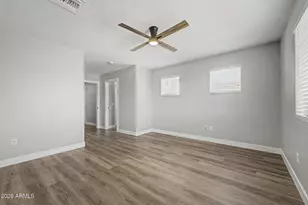 4038 E Melinda Ln, Phoenix, AZ 85050 - Photo 17