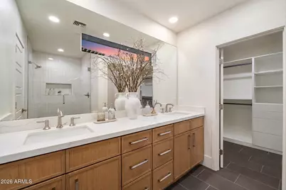 8212 E Wilshire Drive, Scottsdale, AZ 85257 - Photo 15