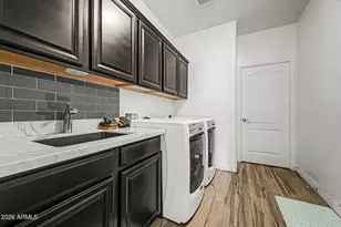 2425 W Bronco Butte Trl, Phoenix, AZ 85085 - Photo 31