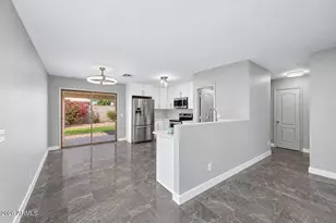 15784 W Crocus Dr, Surprise, AZ 85379 - Photo 5