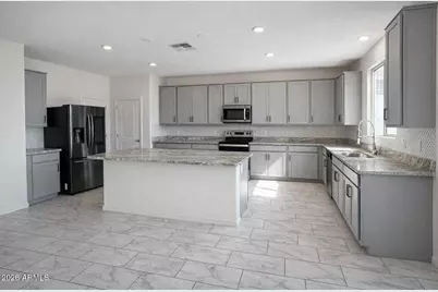 2439 W Kowalsky Lane, Phoenix, AZ 85041 - Photo 11
