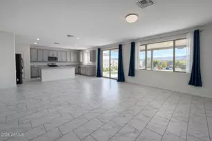 2439 W Kowalsky Ln, Phoenix, AZ 85041 - Photo 13