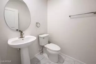 2439 W Kowalsky Ln, Phoenix, AZ 85041 - Photo 17
