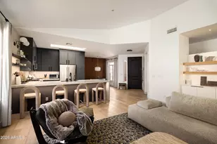 10160 E Floriade Dr, Scottsdale, AZ 85260 - Photo 9